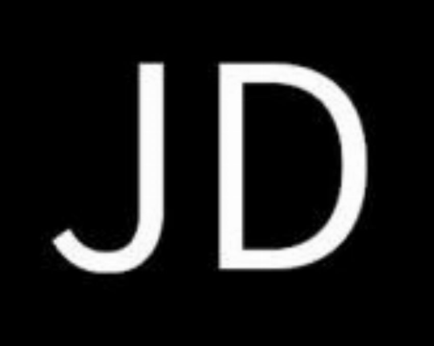 Julien Deluxe